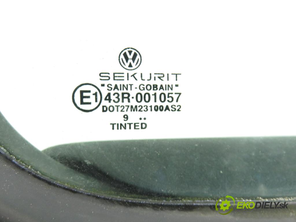VW GOLF IV (1J1) HB 2000 1390,00 Drzwi 1390,00 Dvere pravé zadné