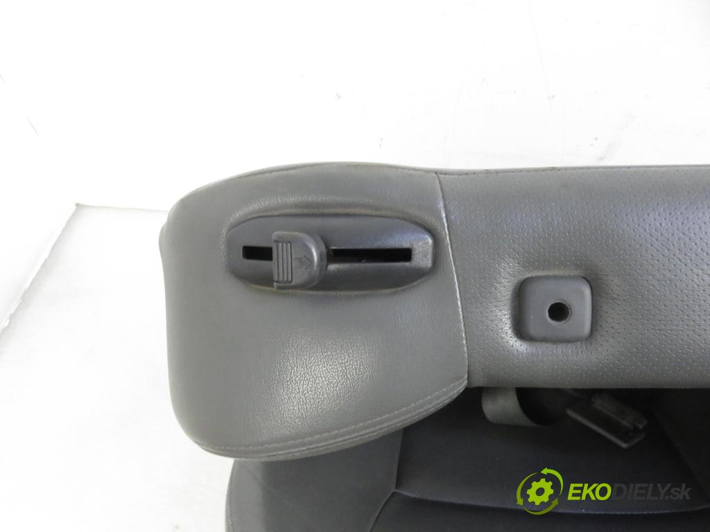 HYUNDAI SANTA FÉ I (SM) SUV 2004 1991,00 Fotele, kanapy 1991,00 Sedadlá, sedačky