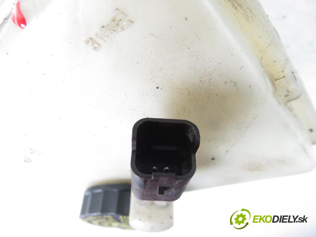 CITROEN XSARA PICASSO (N68) MINIVAN 2002 1997,00 Serwa hamulca 1997,00 Posilovač 0204024764;9643164280 (Servočerpadlá, pumpy riadenia)