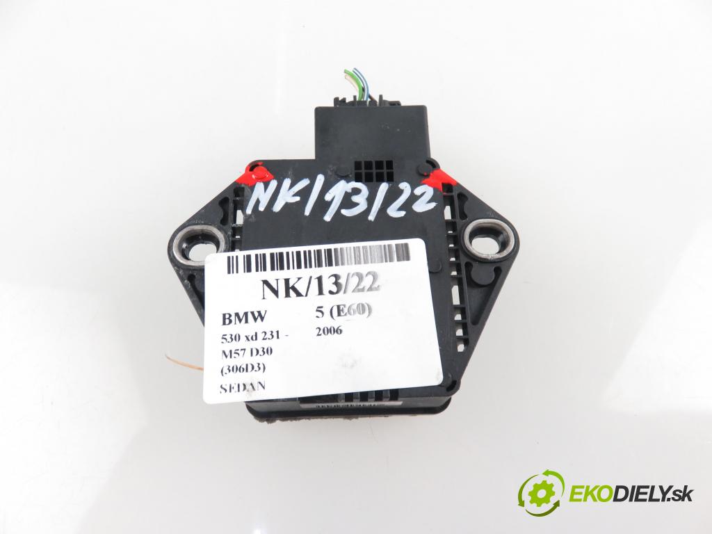 BMW 5 (E60) SEDAN 2006 2993,00 Czujniki ESP 2993,00 snímač ESP 0265005615;6768680