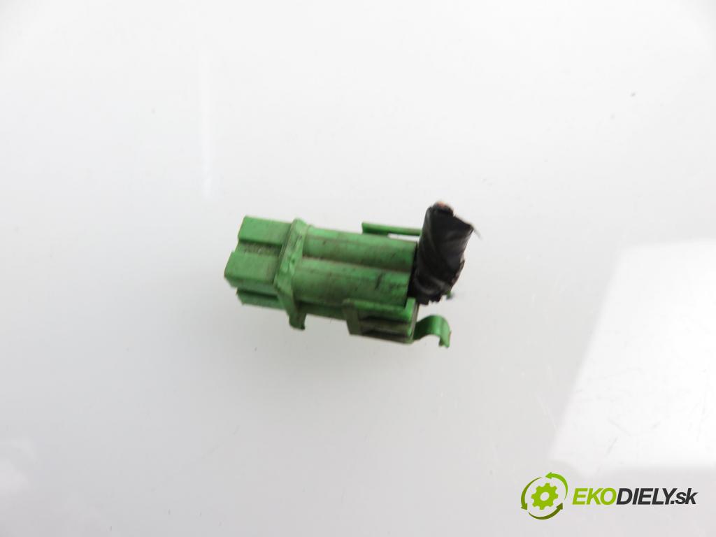 VW POLO (6N1) HB 1996 1390,00 Lampy przednie 1390,00 Svetlo PP 084411123
