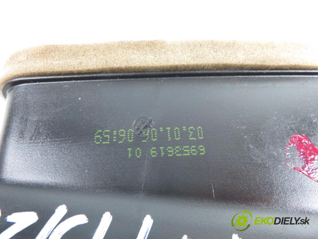 BMW 5 (E60) SEDAN 2006 2993,00 Kratki nawiewu 2993,00 Mriežky kúrenia ľavá strana 14121810 (Mriežky kúrenia (fukáre))