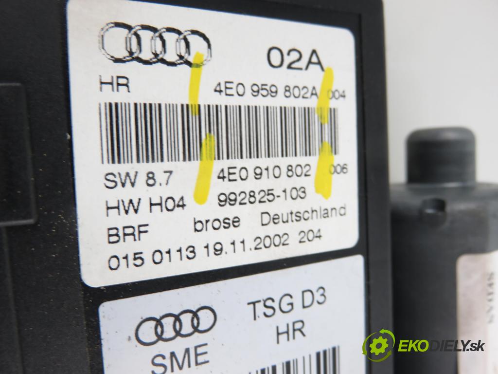 AUDI A8 D3 (4E2, 4E8) SEDAN 2003 4172,00 Silniczki szyb 4172,00 Motorček sťahovania okien pravé zadné 4E0959802A;4E0910802