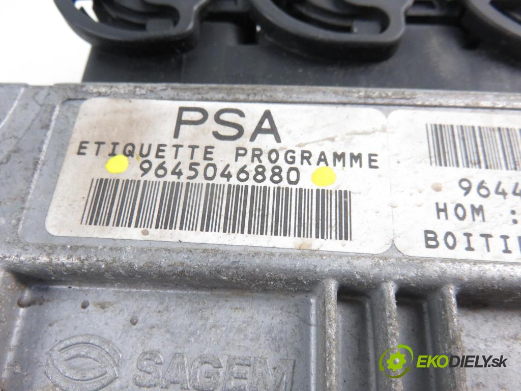 CITROEN XSARA (N1) HB 2001 1360,00 Sterowniki silnika 1360,00 Riadiaca jednotka Motor 9645046880