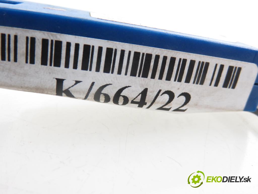 HYUNDAI SANTA FÉ I (SM) SUV 2004 1991,00 Wzmacniacze 1991,00 Zosilňovač Antenní: 9627026500;13702600 (Zosilňovače)