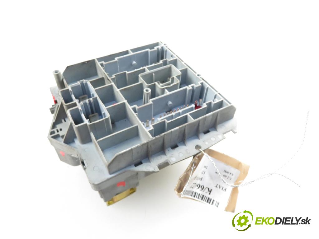 FIAT PUNTO (188_) HB 2000 1242,00 Skrzynki bezpieczników 1242,00 skříňka POJISTKY: 46778446