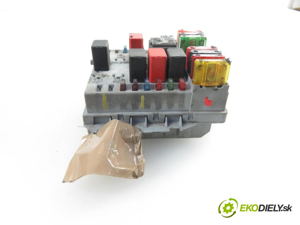 FIAT PUNTO (188_) HB 2000 1242,00 Skrzynki bezpieczników 1242,00 skříňka POJISTKY: 46778446