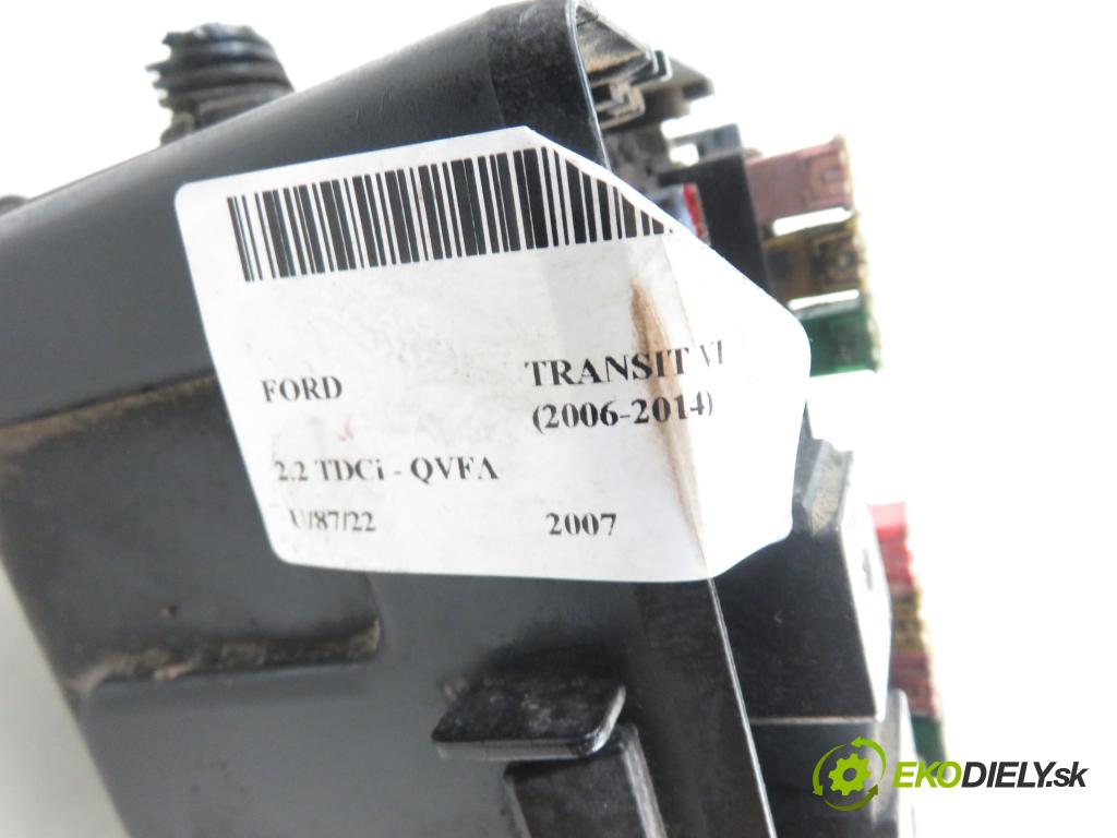 FORD TRANSIT TOURNEO Autobus BUS 2007 2198,00 Skrzynki bezpieczników 2198,00 skříňka POJISTKY: 6C1T14A067AA
