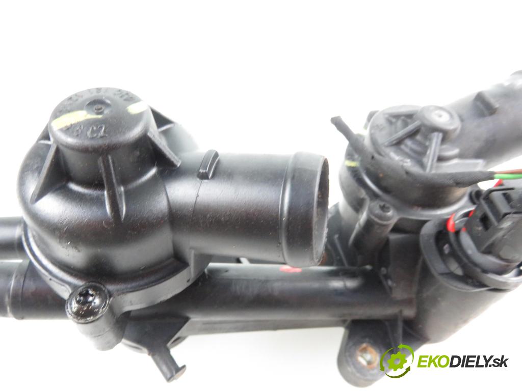 VW PASSAT B6 Variant (3C5) KOMBI 2005 1598,00 Obudowy termostatów 1598,00 obal termostatu 03C121118C;03C121121C (Termostaty)