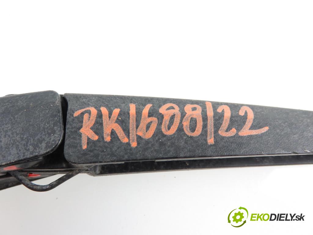 SUZUKI GRAND VITARA II (JT, TE, TD) SUV 2005 1995,00 Ramiona wycieraczek 1995,00 RAMENO: stěrače zadní část