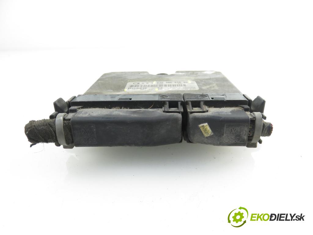 AUDI A3 (8L1) HB 1999 1896,00 Sterowniki silnika 1896,00 Riadiaca jednotka Motor 038906018BN;0281001847