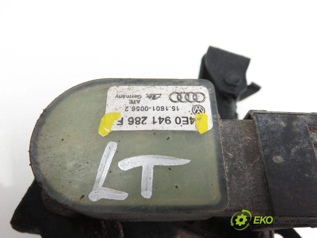 AUDI A8 D3 (4E2, 4E8) SEDAN 2003 4172,00 Pozostałe 4172,00 snímač polohy XENON 4E0941286F
