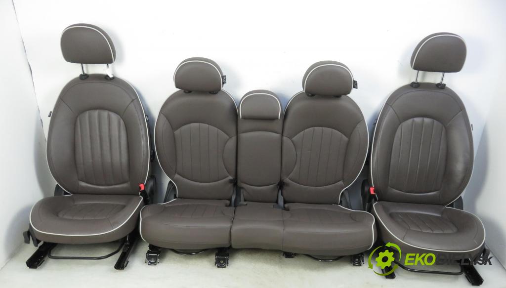 MINI MINI COUNTRYMAN (R60) CROSSOVER 2014 1995,00 Fotele, kanapy 1995,00 Sedadlá, sedačky