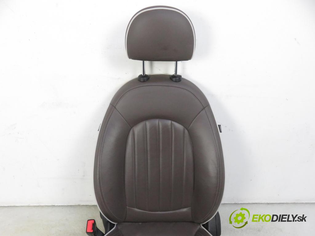 MINI MINI COUNTRYMAN (R60) CROSSOVER 2014 1995,00 Fotele, kanapy 1995,00 Sedadlá, sedačky