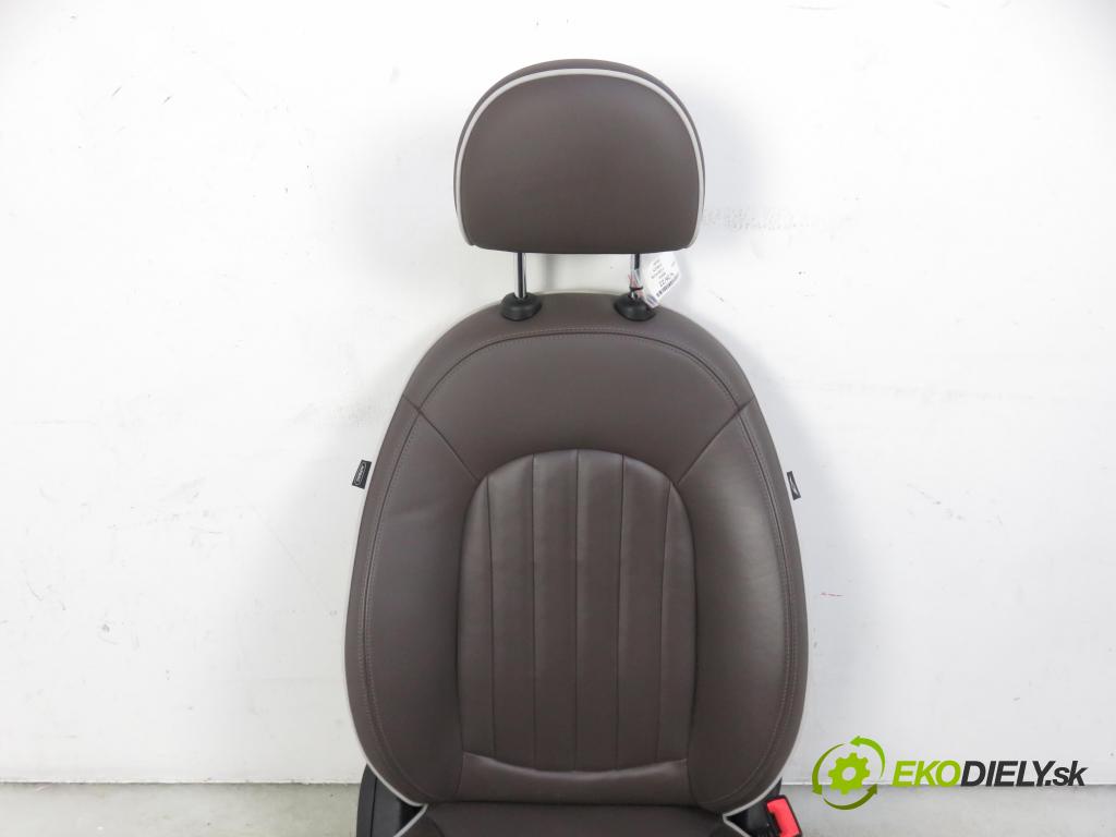 MINI MINI COUNTRYMAN (R60) CROSSOVER 2014 1995,00 Fotele, kanapy 1995,00 Sedadlá, sedačky