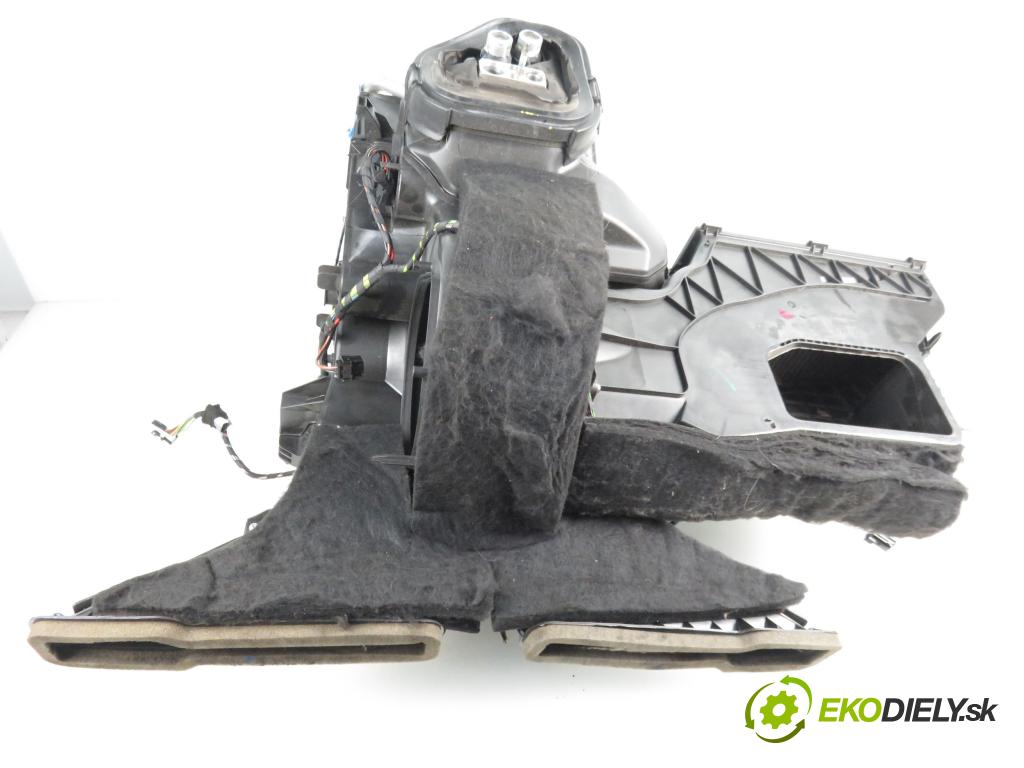 MINI MINI COUNTRYMAN (R60) CROSSOVER 2014 1995,00 Nagrzewnice 1995,00 Výhrevné teleso, radiátor kúrenia vody 9286871