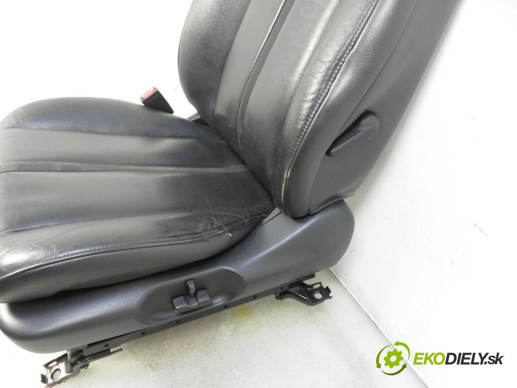 MAZDA CX-7 (ER) SUV 2007 2261,00 Fotele, kanapy 2261,00 Sedadlá, sedačky 