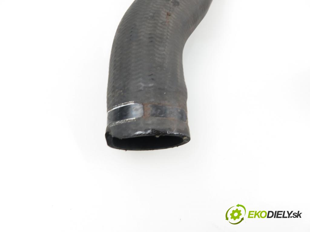 OPEL ASTRA H (A04) HB 2005 1998,00 Przewody chłodnic powietrza 1998,00 Rúra intercoolera turba 55560466