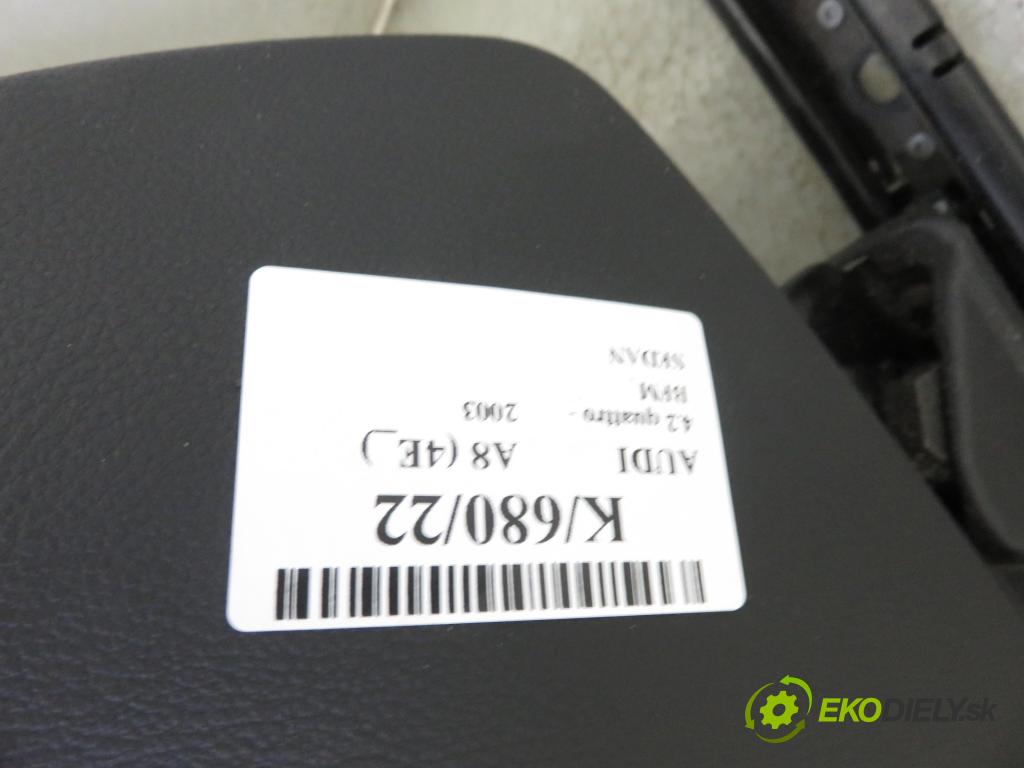 AUDI A8 D3 (4E2, 4E8) SEDAN 2003 4172,00 Fotele, kanapy 4172,00 Sedadlá, sedačky