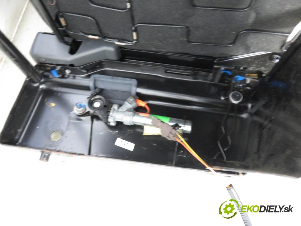 PEUGEOT PARTNER Skrzynia (5_, G_) FURGON 2007 1560,00 Fotele, kanapy 1560,00 Sedadlo 