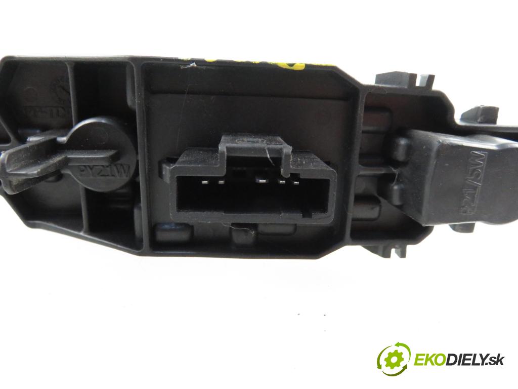 DACIA SANDERO HB 2009 1461,00 Pozostałe 1461,00 PŘÍSPĚVEK pravý ZADNÍ: