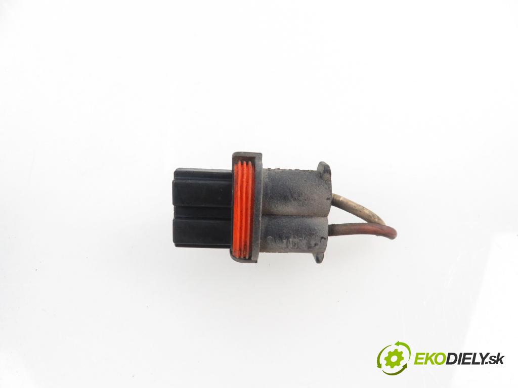 RENAULT SCENIC II (JM0/1_) MINIVAN 2004 88,00 1.9 dCi 120 - F9Q 812 1870,00 rezistor / reostat ventilátora 7700432632