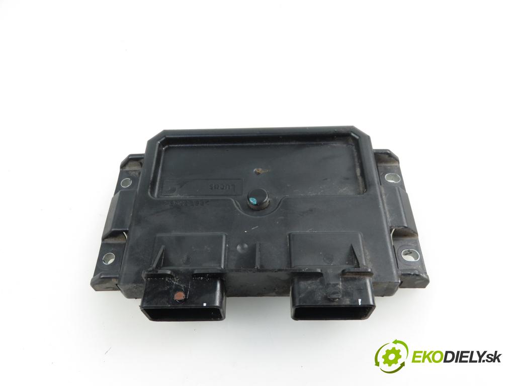 CITROEN C15 (VD-_) KOMBI 2004 1868,00 Sterowniki silnika 1868,00 Riadiaca jednotka Motor 965036180;R04080024E