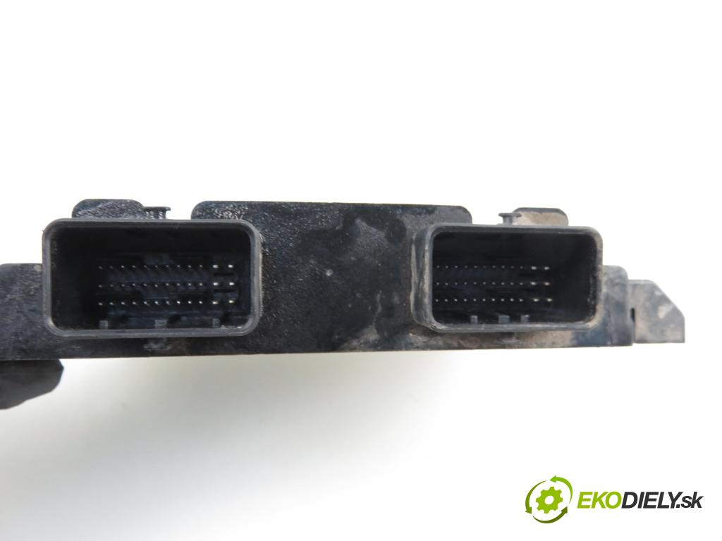 CITROEN C15 (VD-_) KOMBI 2004 1868,00 Sterowniki silnika 1868,00 Riadiaca jednotka Motor 965036180;R04080024E