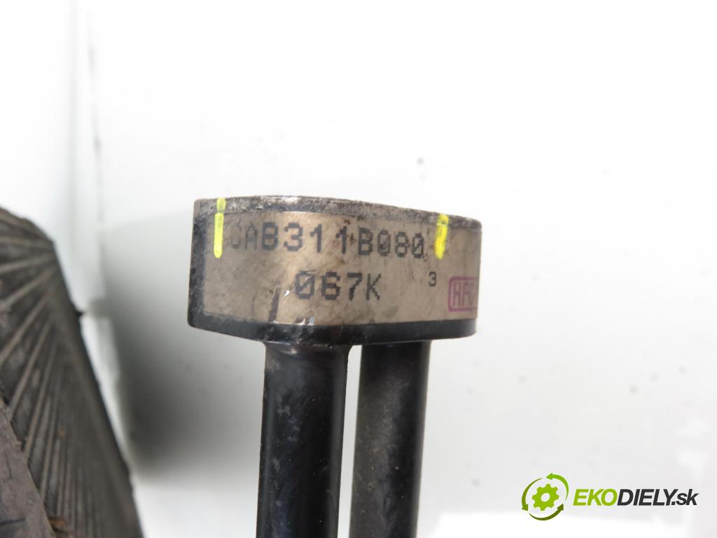 VOLVO V40 Kombi (645) KOMBI 1998 1731,00 Chłodnice klimatyzacji (skraplacze) 1731,00 chladič klimatizácie CAB311B080 (Chladiče klimatizácie)