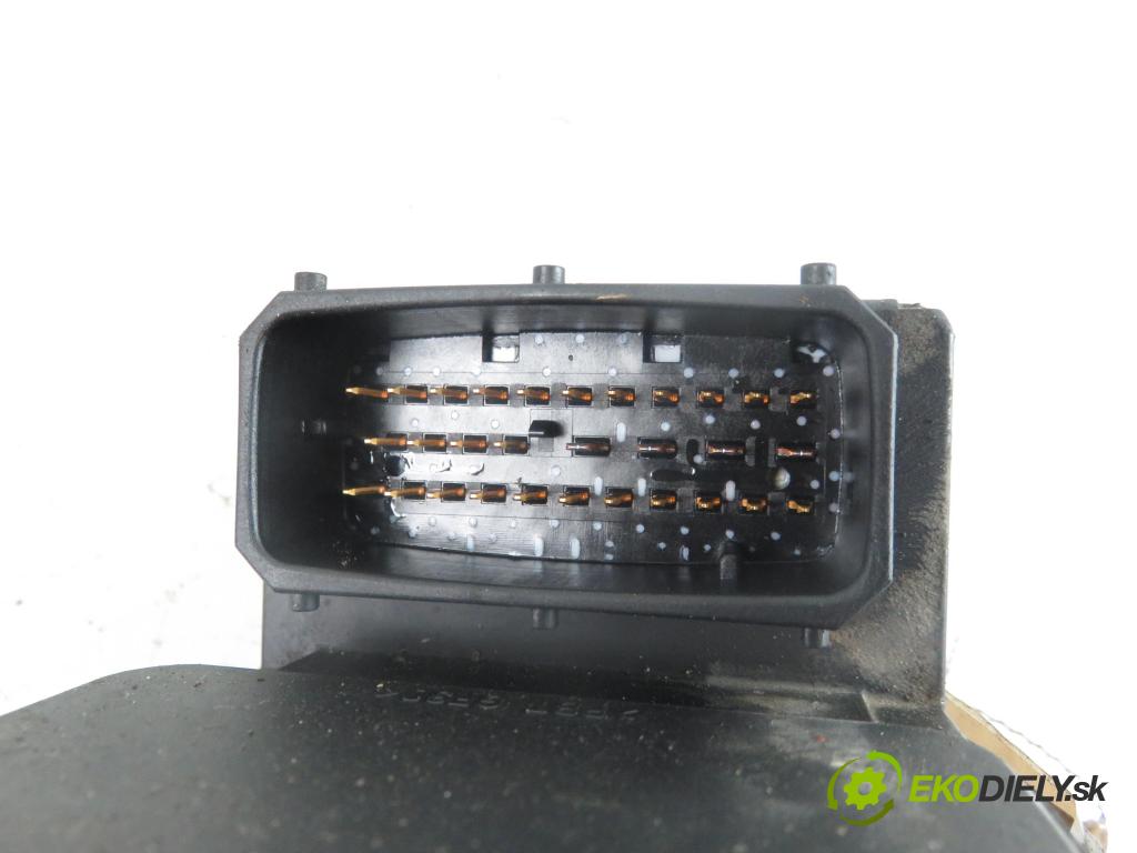 FORD MONDEO II Turnier (BNP) KOMBI 2000 1753,00 Sterowniki ABS 1753,00 pumpa ABS 40408757459;0265216841;YS712M110AA (Pumpy brzdové)