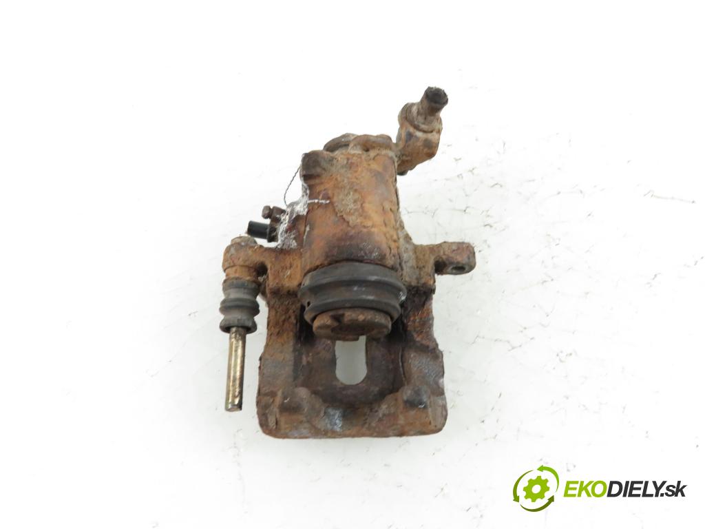 VOLVO V40 Kombi (645) KOMBI 1998 1731,00 Zaciski 1731,00 Brzdič strmeň pravé zadné