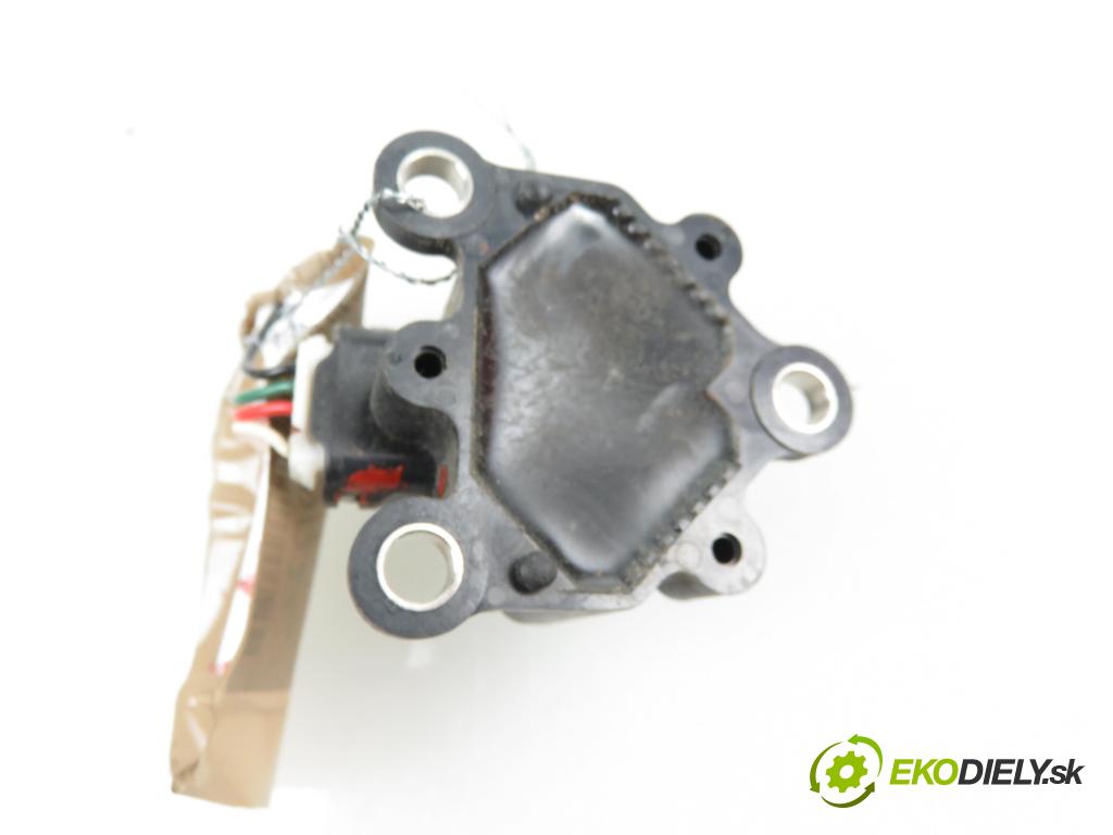 TOYOTA RAV 4 I (_A1_) SUV 1996 1998,00 Czujniki ESP 1998,00 snímač ESP 8944120050;4991000250