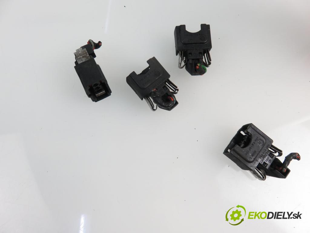 VW GOLF III (1H1) HB 1997 1390,00 Wtryskiwacze 1390,00 vstřikovací ventily 0280155731