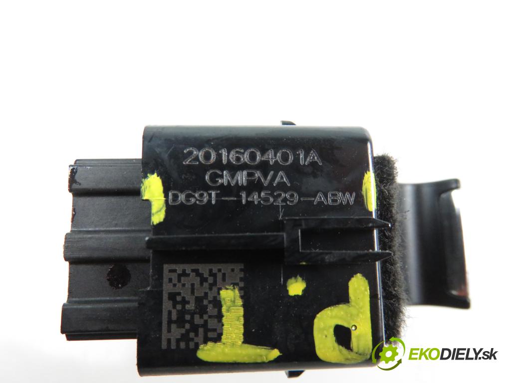 FORD MONDEO V liftback (CE) LIFTBACK 2016 1999,00 Panele sterowania, przełączniki 1999,00 prepínač okien pravé zadné DG9T14529ABW