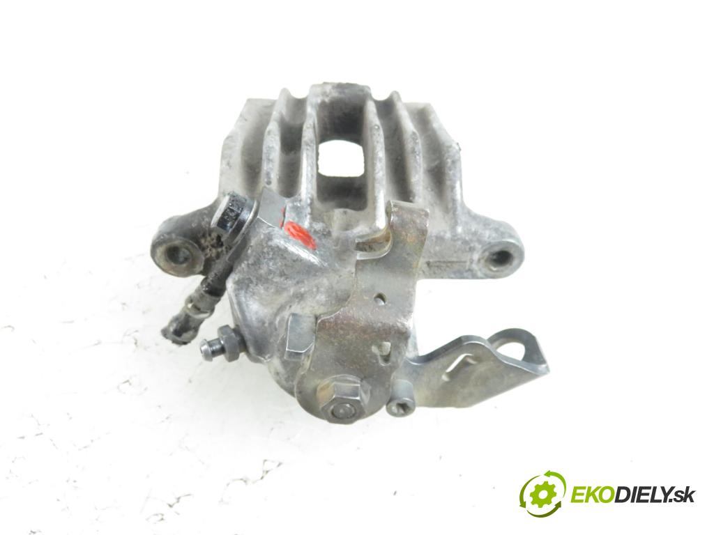 AUDI A3 (8L1) HB 2002 1595,00 Zaciski 1595,00 Brzdič strmeň pravé zadné