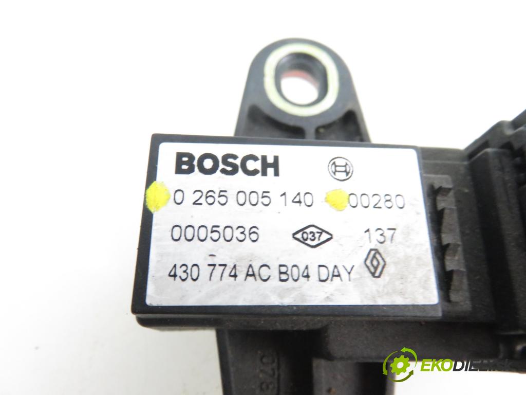 RENAULT SCENIC I (JA0/1_) CROSSOVER 2002 1870,00 Czujniki uderzenia 1870,00 Snímač nárazu 0265005140 (Snímače nárazu)