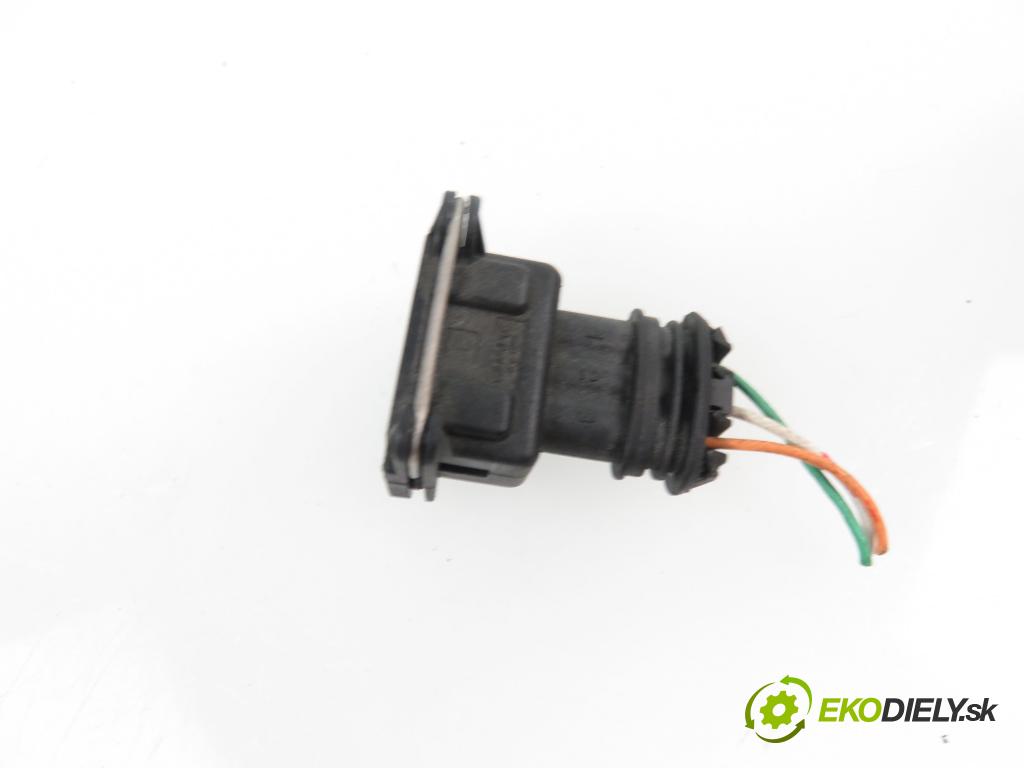 RENAULT SCENIC I (JA0/1_) CROSSOVER 2002 1870,00 Czujniki uderzenia 1870,00 Snímač nárazu 0265005140 (Snímače nárazu)