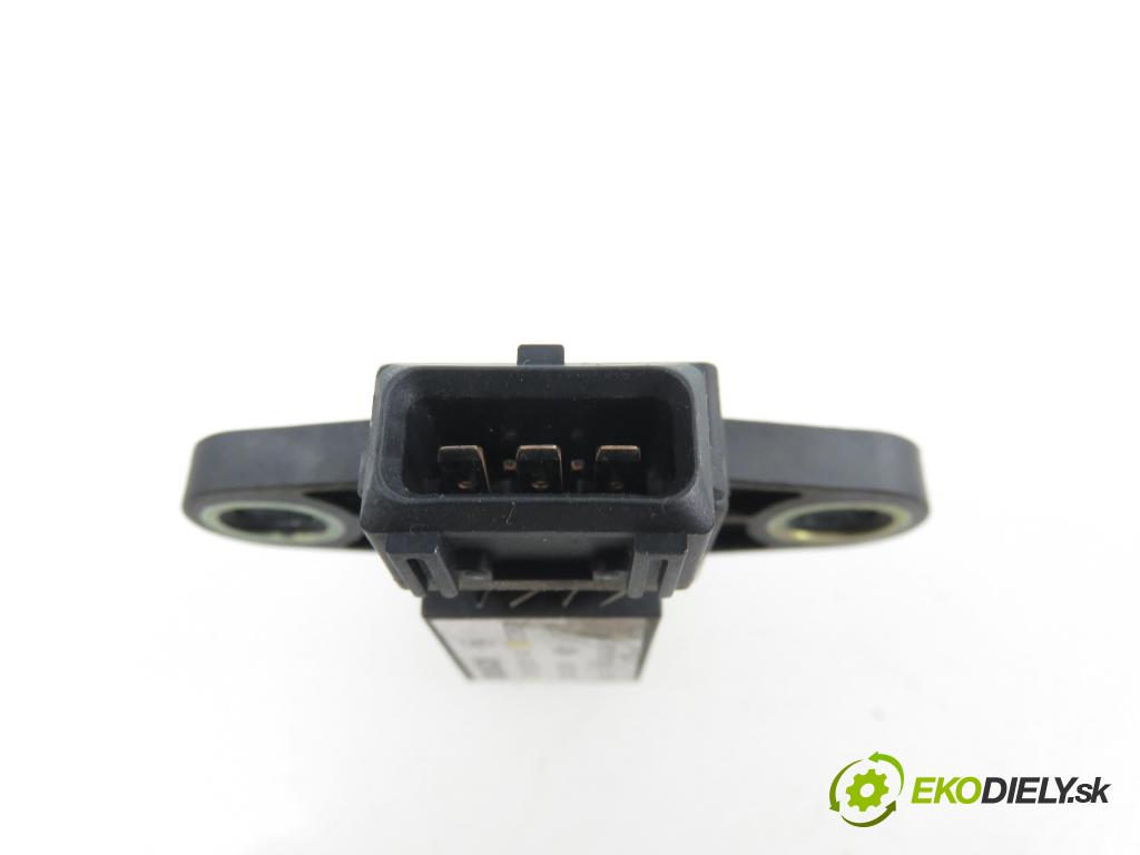 RENAULT SCENIC I (JA0/1_) CROSSOVER 2002 1870,00 Czujniki uderzenia 1870,00 Snímač nárazu 0265005140 (Snímače nárazu)