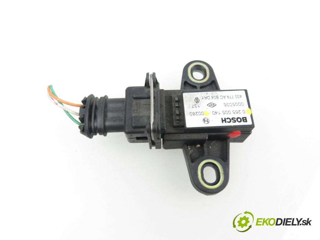 RENAULT SCENIC I (JA0/1_) CROSSOVER 2002 1870,00 Czujniki uderzenia 1870,00 Snímač nárazu 0265005140 (Snímače nárazu)