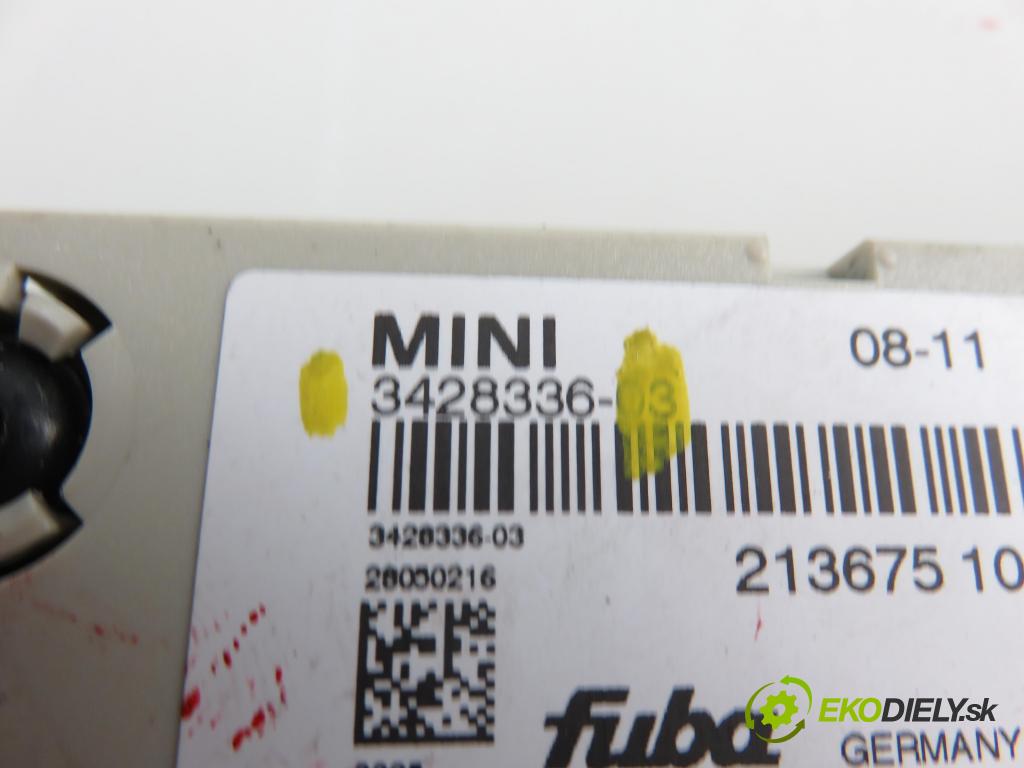 MINI MINI CLUBMAN (R55) KOMBI 2011 1598,00 Wzmacniacze 1598,00 Zosilňovač Antenní: 3428336 (Zosilňovače)