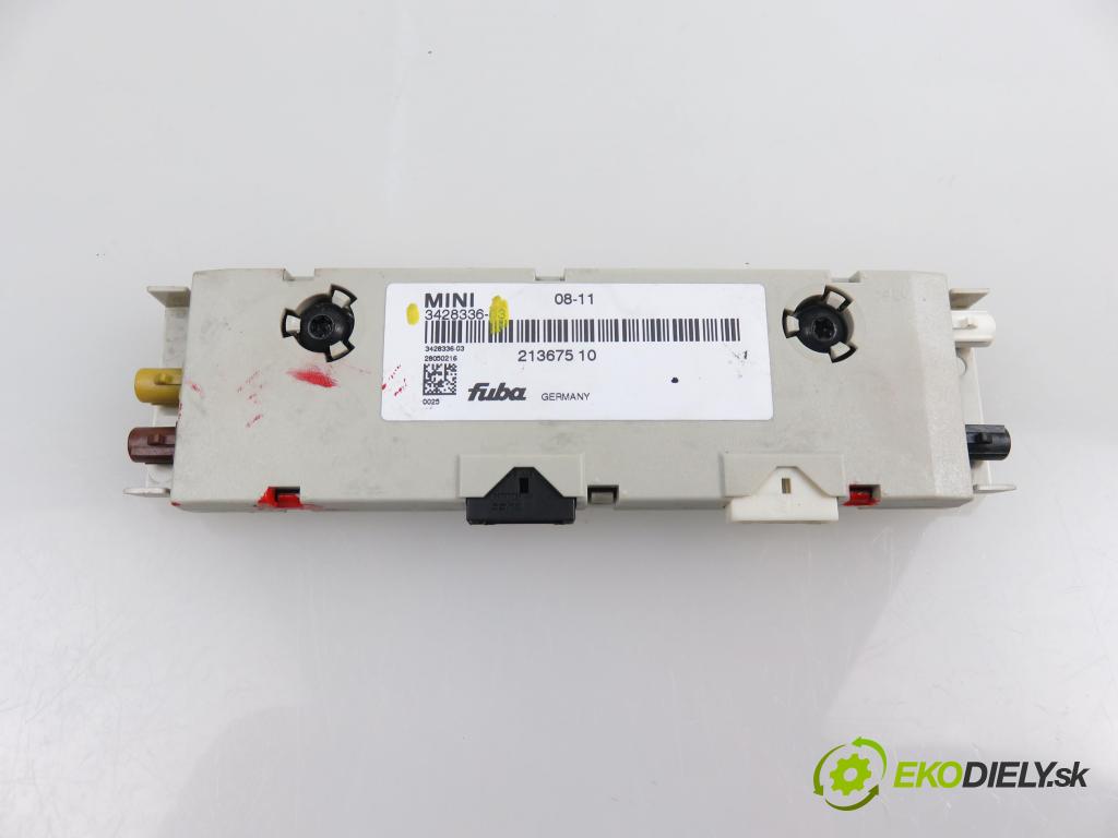 MINI MINI CLUBMAN (R55) KOMBI 2011 1598,00 Wzmacniacze 1598,00 Zosilňovač Antenní: 3428336 (Zosilňovače)