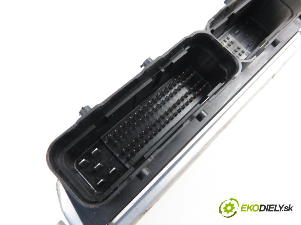 HYUNDAI ACCENT II (LC) LIFTBACK 2004 1341,00 Sterowniki silnika 1341,00 Riadiaca jednotka Motor 9030930558F; 3910922537