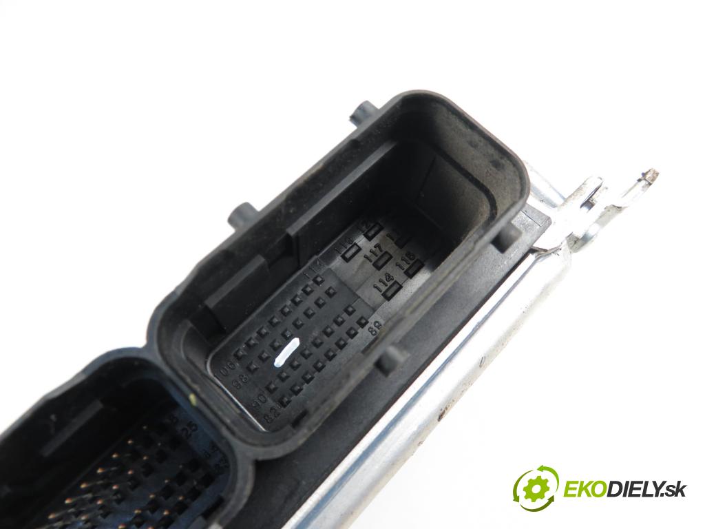 HYUNDAI ACCENT II (LC) LIFTBACK 2004 1341,00 Sterowniki silnika 1341,00 Riadiaca jednotka Motor 9030930558F; 3910922537