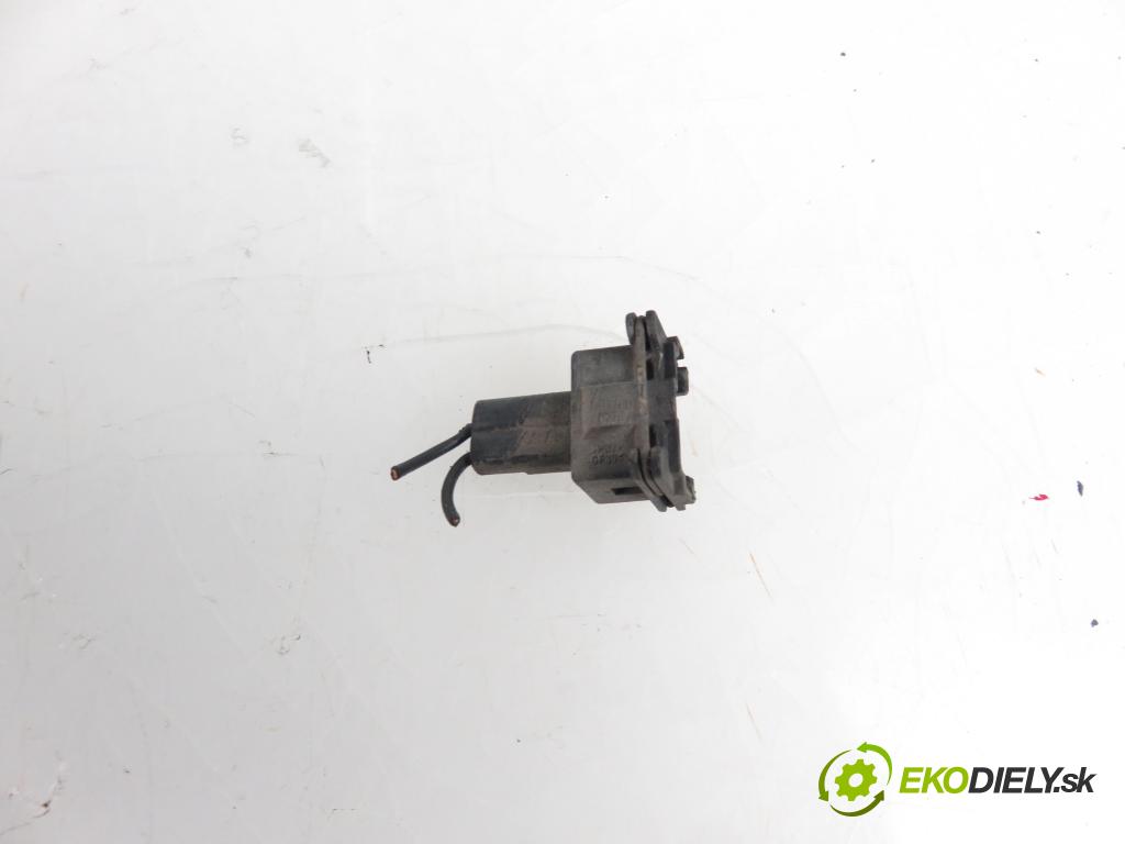 FORD FIESTA IV (JA_, JB_) HB 1997 1242,00 Alternatory kompletne 1242,00 Alternátor  (Alternátory)