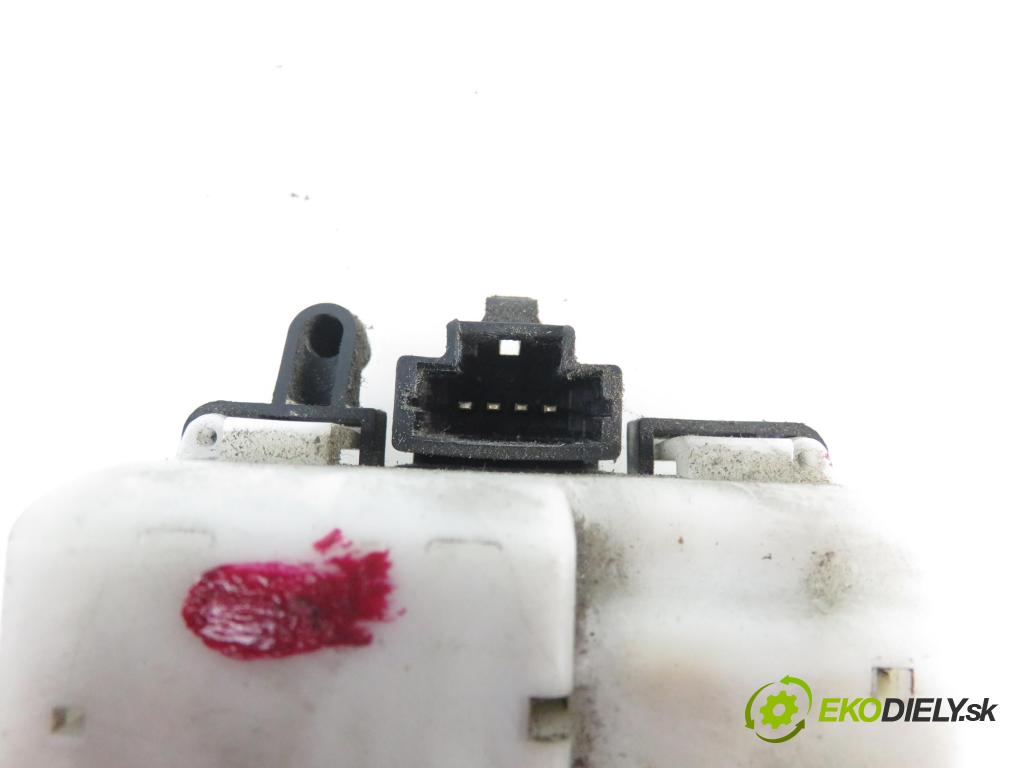 PEUGEOT 607 (9D, 9U) SEDAN 2004 2179,00 Zamki 2179,00 zámok dverí kufor EL.