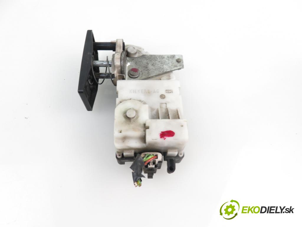 PEUGEOT 607 (9D, 9U) SEDAN 2004 2179,00 Zamki 2179,00 zámok dverí kufor EL.