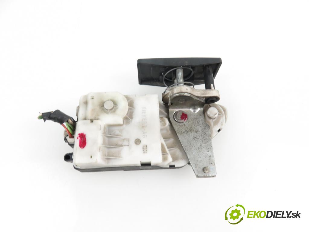 PEUGEOT 607 (9D, 9U) SEDAN 2004 2179,00 Zamki 2179,00 zámok dverí kufor EL.