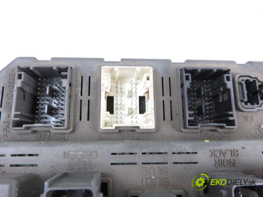 PEUGEOT 607 (9D, 9U) SEDAN 2004 2179,00 Skrzynki bezpieczników 2179,00 MODUL BSI 9654696080