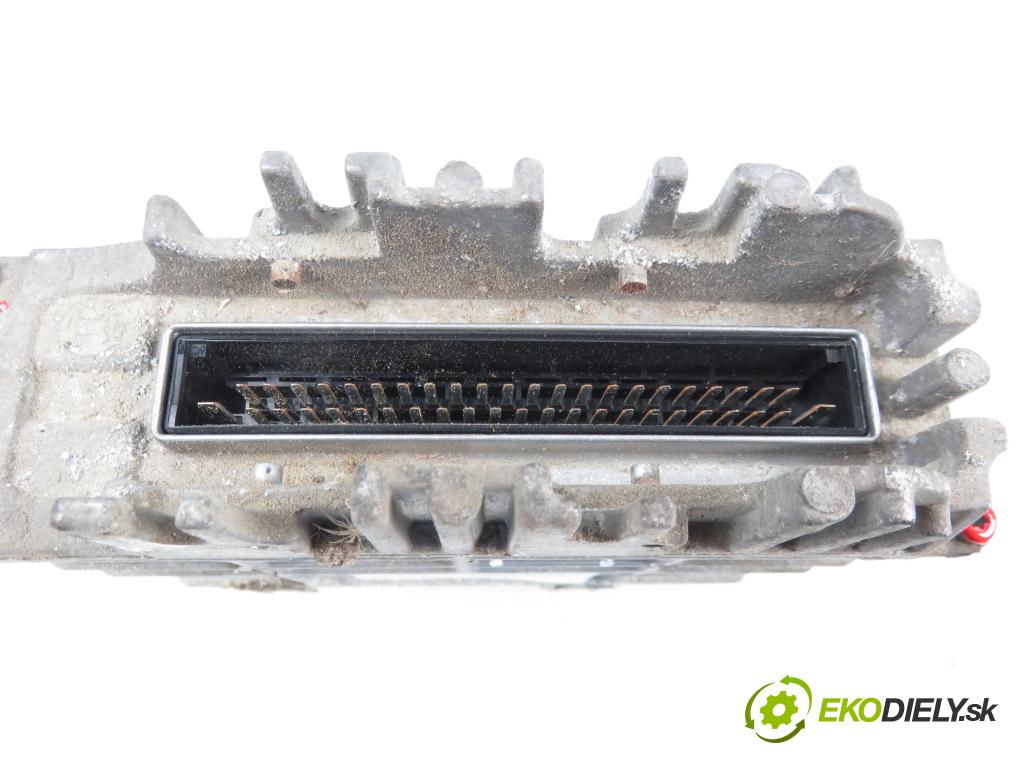 SKODA FELICIA I (6U1) HB 1996 1289,00 Sterowniki silnika 1289,00 Riadiaca jednotka Motor 0261203544;441040460246