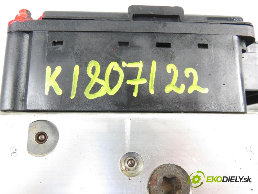FORD FOCUS sedan (DFW) SEDAN 1999 1753,00 Sterowniki ABS 1753,00 Pumpa ABS 98AG2C285AC (Pumpy ABS)